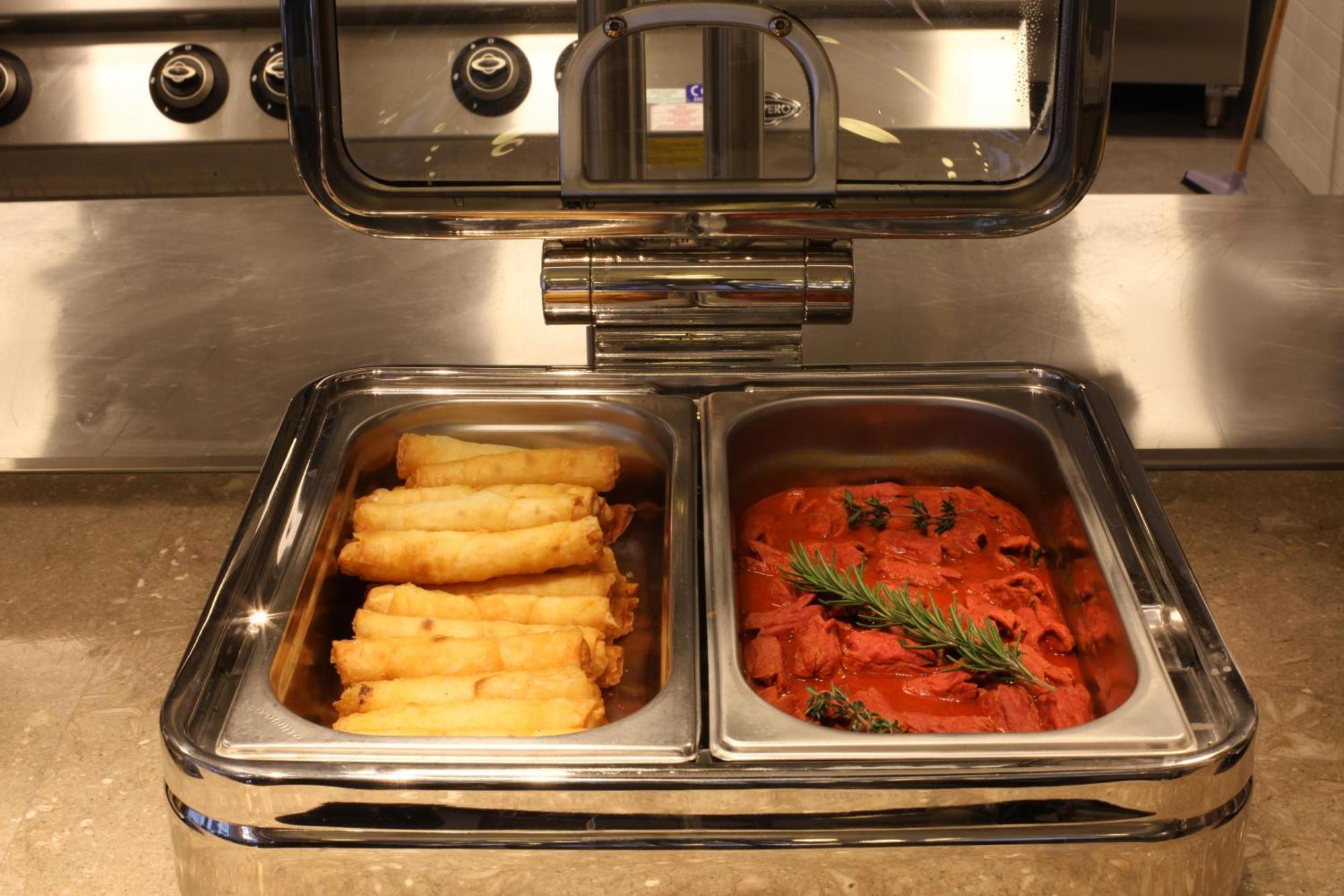Bentley Hotel Bosphorus - Special Class Istanbul Exterior photo A chafing dish